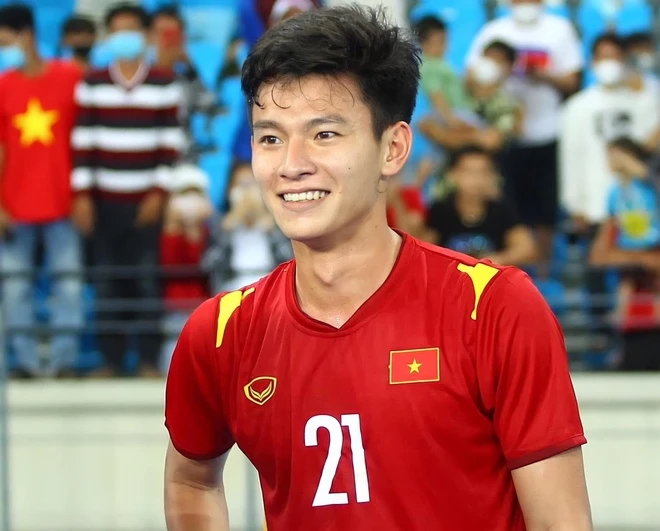 Phan Tuấn Tài – Hậu Vệ Trẻ Triển Vọng Của Bóng Đá Việt Nam